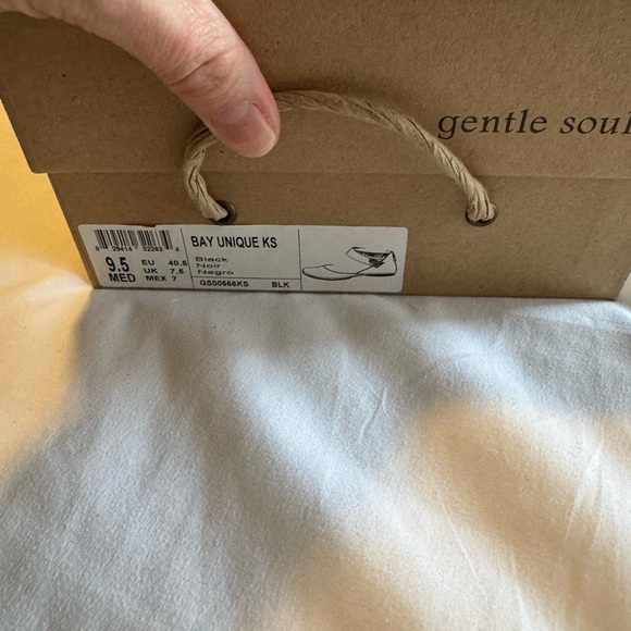 Woman’s flats - Picture 7 of 8